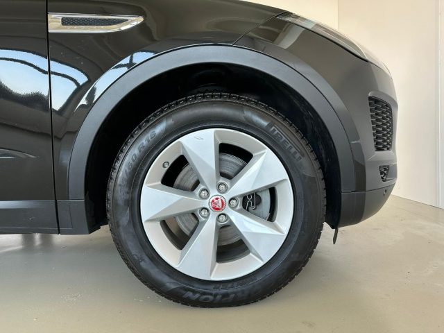 JAGUAR E-Pace usata, con Fari LED