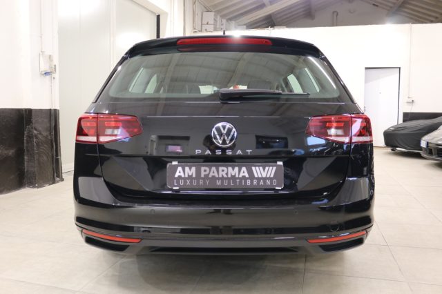 VOLKSWAGEN Passat Variant usata, con Alzacristalli elettrici