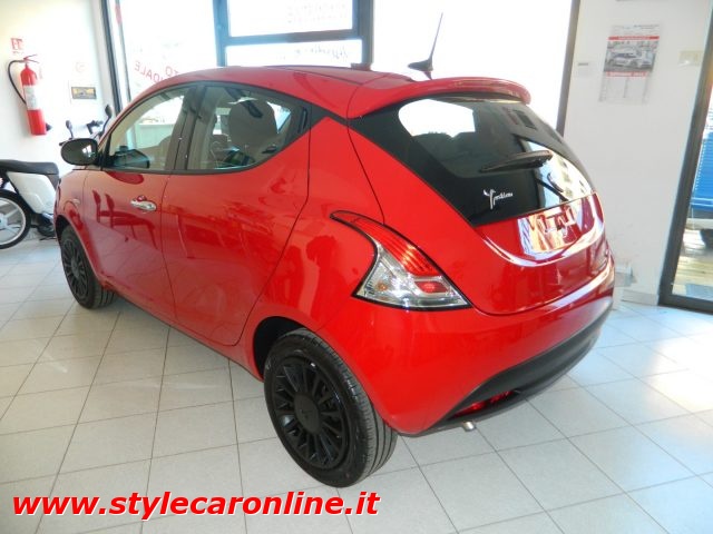 LANCIA Ypsilon usata, con Airbag laterali