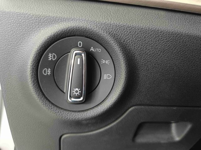 SKODA Kamiq usata, con Bracciolo