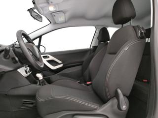 PEUGEOT 208 usata, con Alzacristalli elettrici