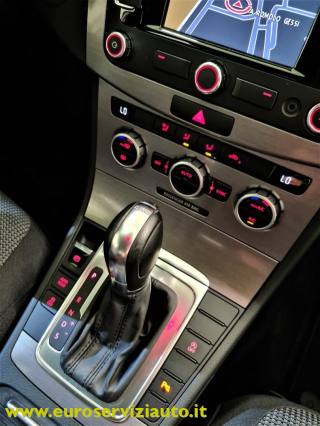 VOLKSWAGEN Passat usata 33