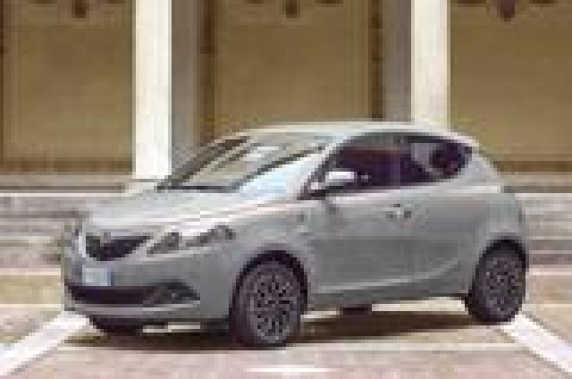LANCIA Ypsilon usata, con Airbag
