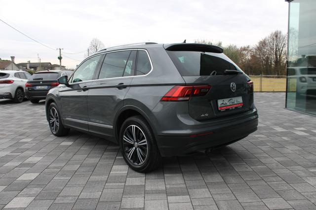 VOLKSWAGEN Tiguan usata, con Autoradio