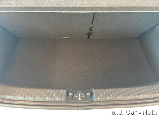 HYUNDAI i10 usata, con Sistema di navigazione