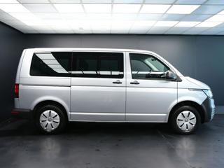 VOLKSWAGEN Caravelle usata, con Autoradio
