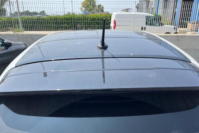 PEUGEOT 208 usata, con Boardcomputer
