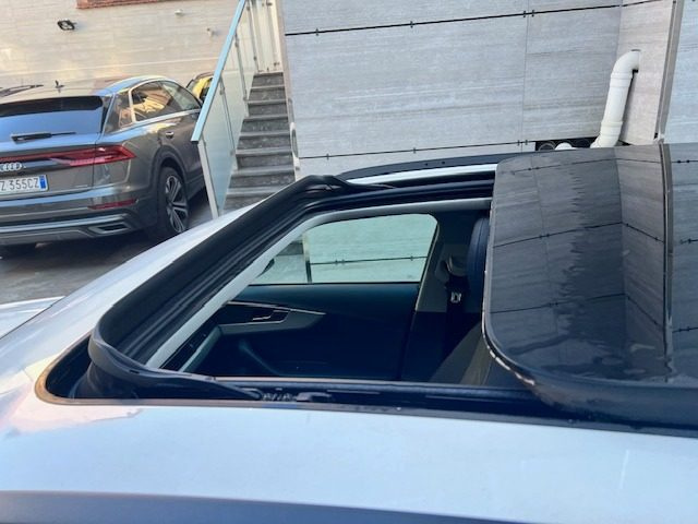 AUDI A4 usata, con Controllo automatico clima