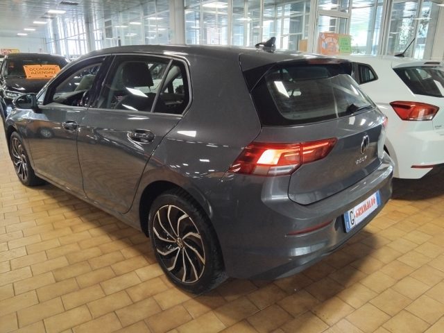 VOLKSWAGEN Golf usata, con Autoradio