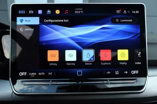 VOLKSWAGEN Golf usata, con Fari LED