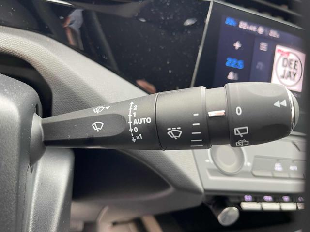 PEUGEOT 308 usata, con Touch screen