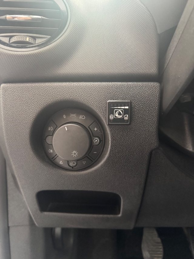 OPEL Corsa usata 7