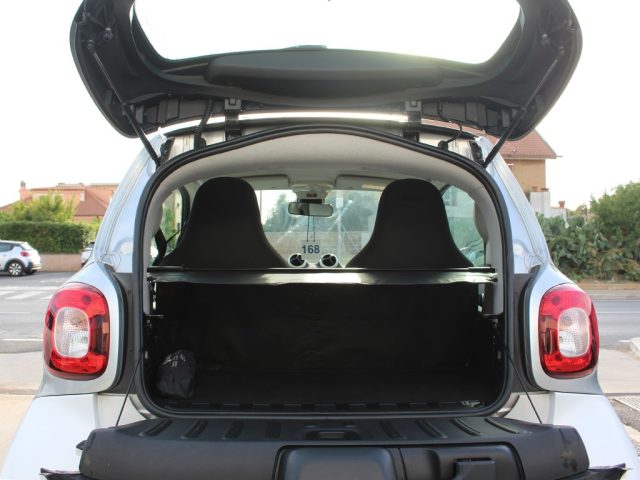 SMART ForTwo usata, con Pneumatici estivi