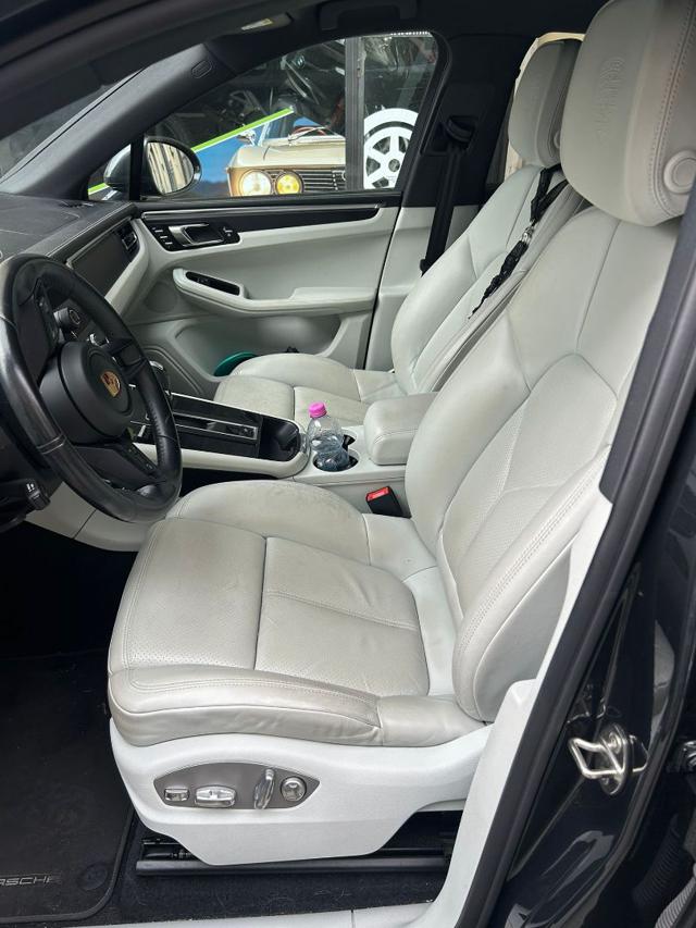 PORSCHE Macan usata, con Alzacristalli elettrici