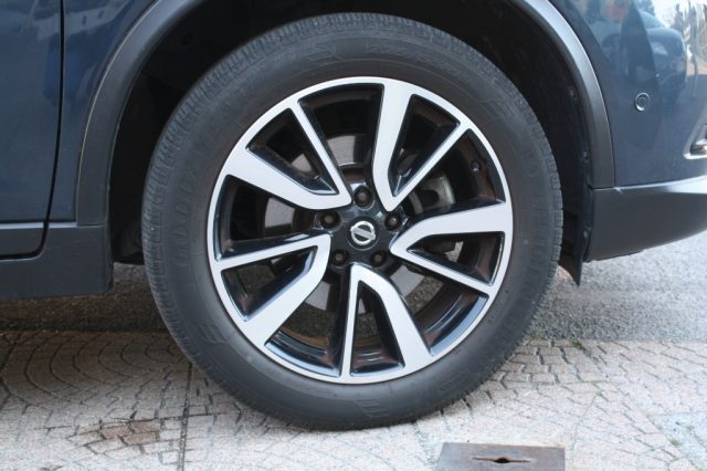 NISSAN X-Trail usata, con Fari LED