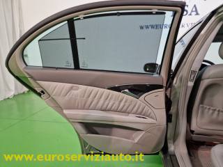 MERCEDES-BENZ E 320 usata 38