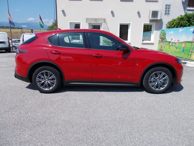 ALFA ROMEO Stelvio usata, con Alzacristalli elettrici