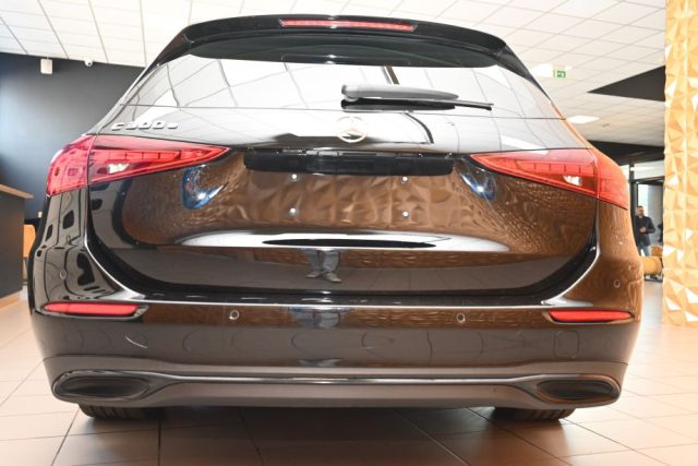 MERCEDES-BENZ C 300 usata 7