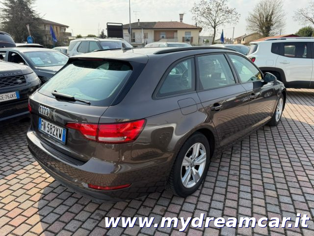 AUDI A4 usata, con Autoradio