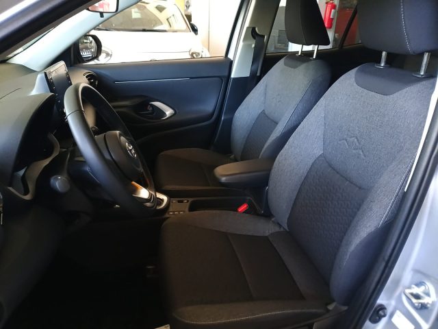TOYOTA Yaris Cross usata, con Controllo automatico clima