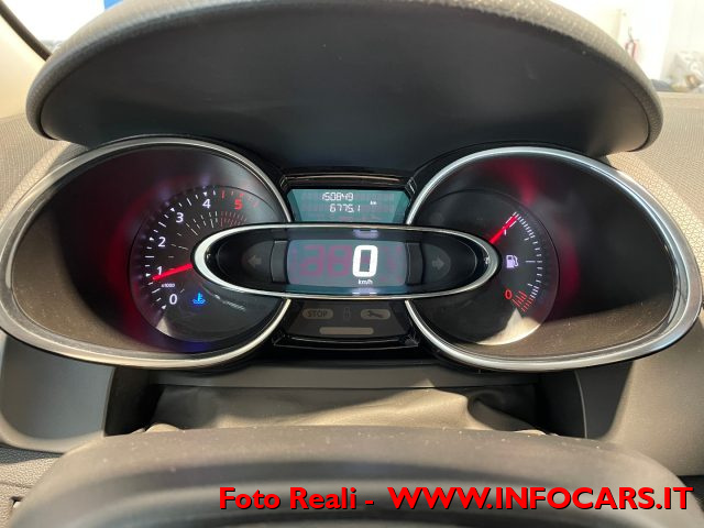 RENAULT Clio usata, con Park Distance Control
