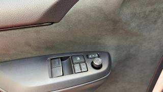 TOYOTA Yaris usata, con Sedili riscaldati