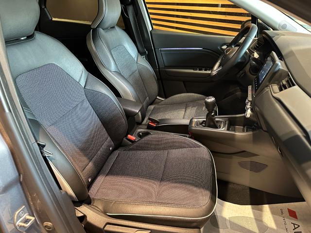 RENAULT Captur usata, con USB