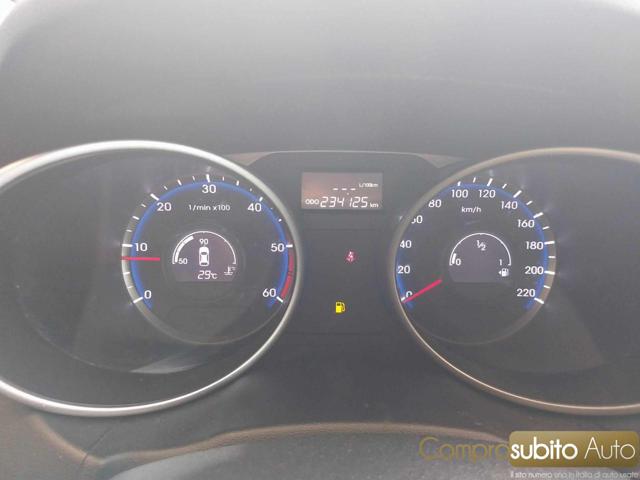 HYUNDAI iX35 usata 31
