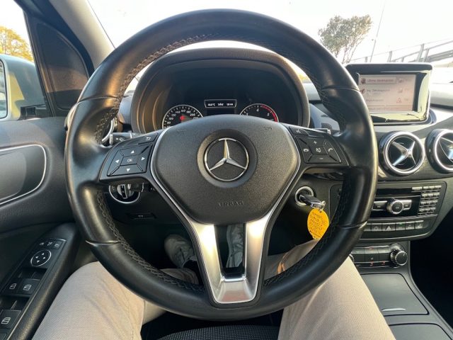 MERCEDES-BENZ B 180 usata, con Fendinebbia
