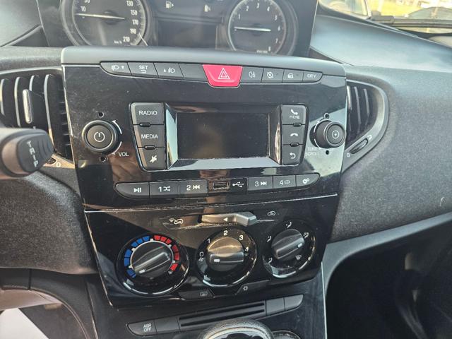 LANCIA Ypsilon usata, con Servosterzo