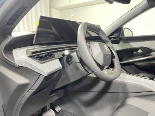 PEUGEOT 5008 usata 25