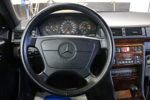 MERCEDES-BENZ 500 usata 21