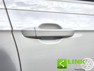 VOLKSWAGEN Taigo usata, con Spoiler