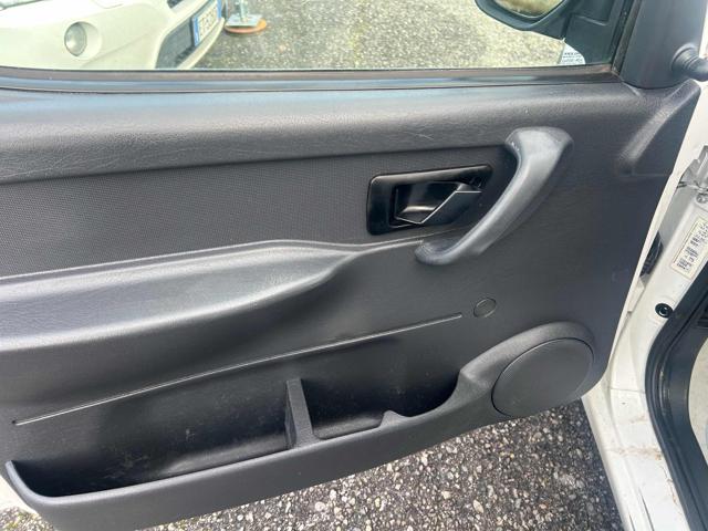 PEUGEOT Ranch usata, con Specchietti laterali elettrici