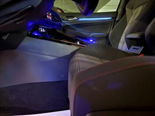 VOLKSWAGEN Golf GTI usata, con Sensori di parcheggio posteriori