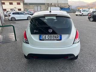 LANCIA Ypsilon usata, con Autoradio