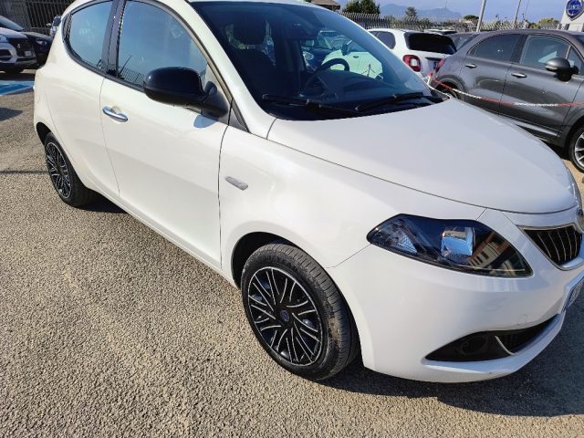 LANCIA Ypsilon usata, con ESP