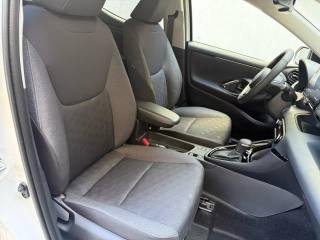 TOYOTA Yaris usata, con Airbag testa