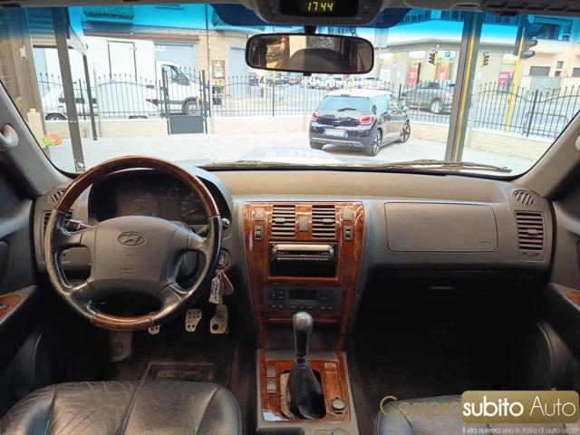 HYUNDAI Terracan usata 31