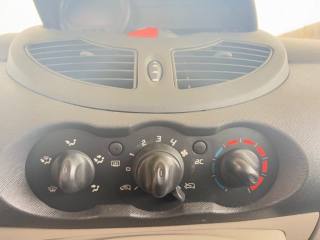 RENAULT Twingo usata, con USB