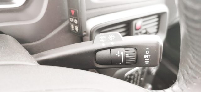 VOLVO V40 Cross Country usata 53