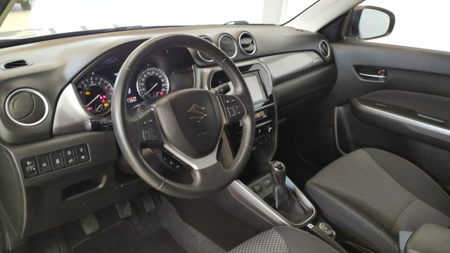 SUZUKI Vitara usata, con Autoradio