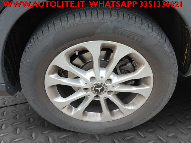 MERCEDES-BENZ GLA 220 usata, con Tettuccio apribile