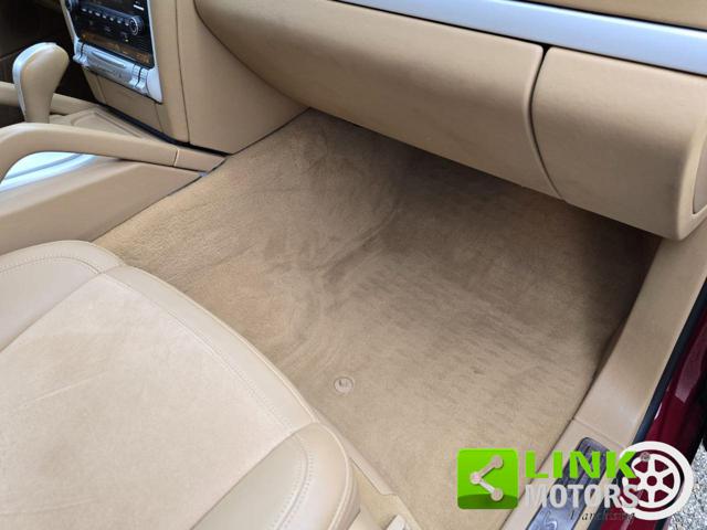 PORSCHE Cayenne usata 38