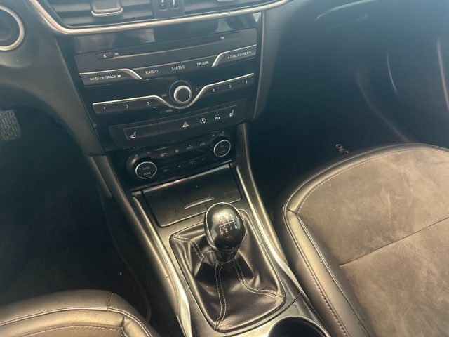 INFINITI Q30 usata, con Sistema di navigazione