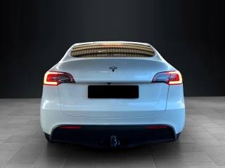 TESLA Model Y usata, con Boardcomputer