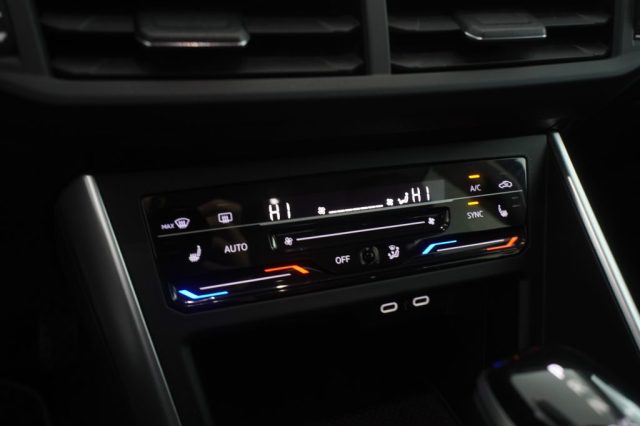 VOLKSWAGEN Taigo usata 11