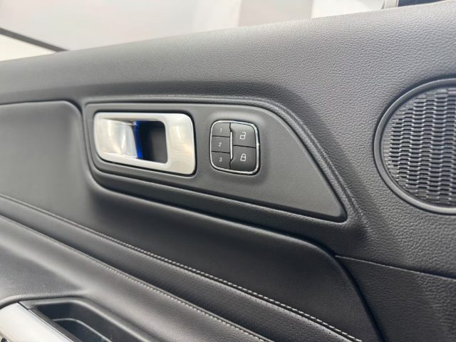 FORD Mustang usata, con Luci diurne LED