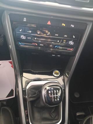 VOLKSWAGEN T-Roc usata, con Cruise Control