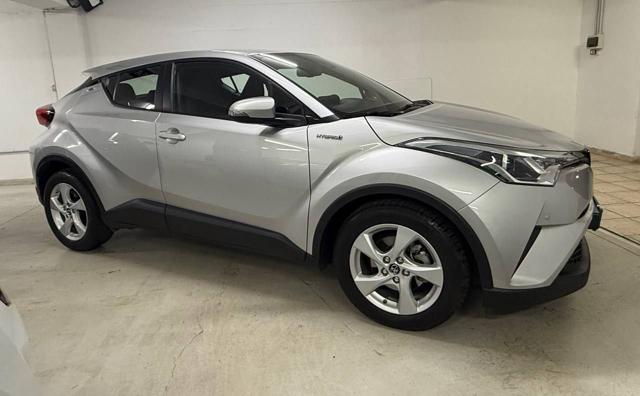 TOYOTA C-HR usata, con Airbag laterali